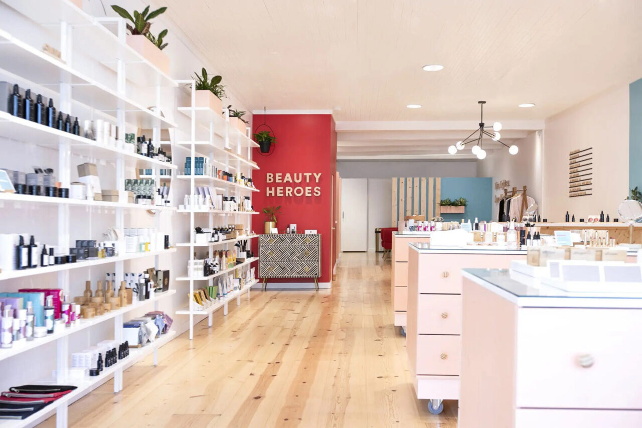 Beauty logo creation: mastering the elements of aesthetic excellence